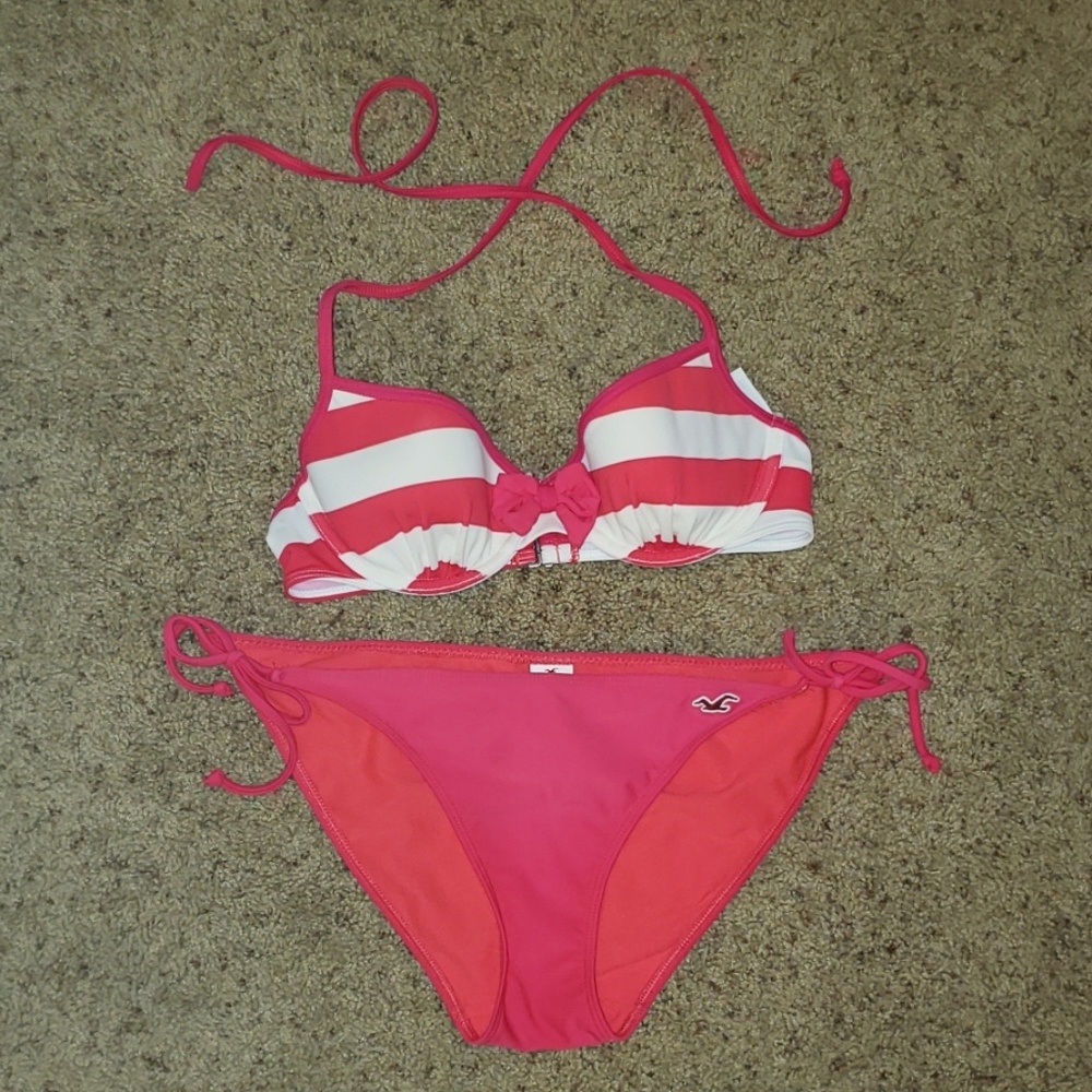 Hollister bikini Size Medium/Large